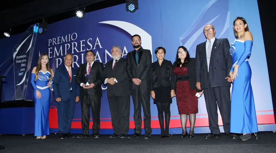 CPL Consultores & Asociados recibe el Premio Empresa Peruana del Año 2017